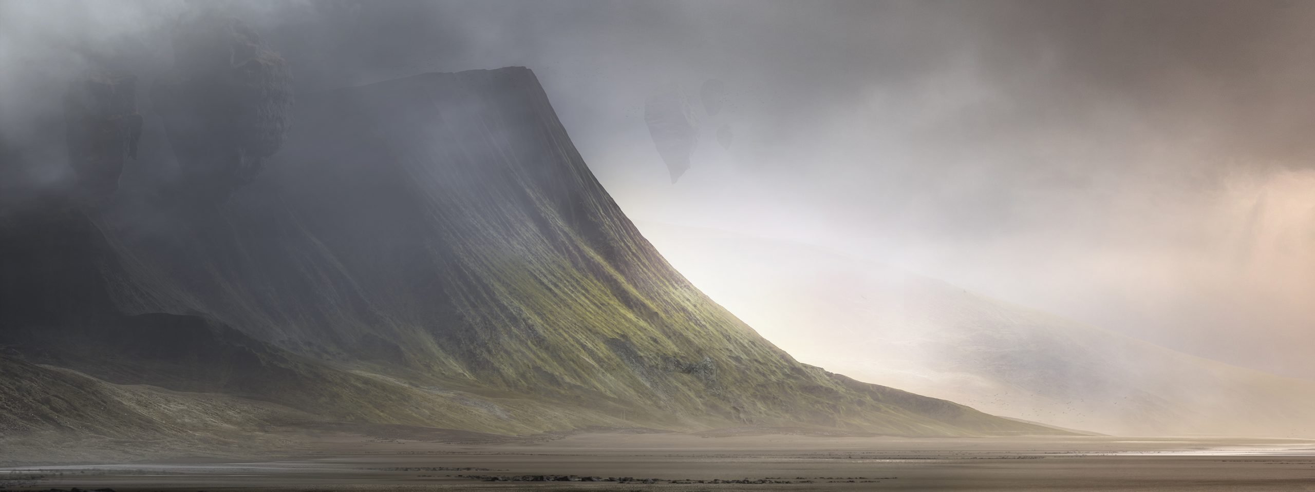 Image of mountains in fog